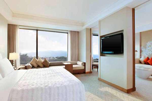 Room_HD_Executive_Suite.jpg