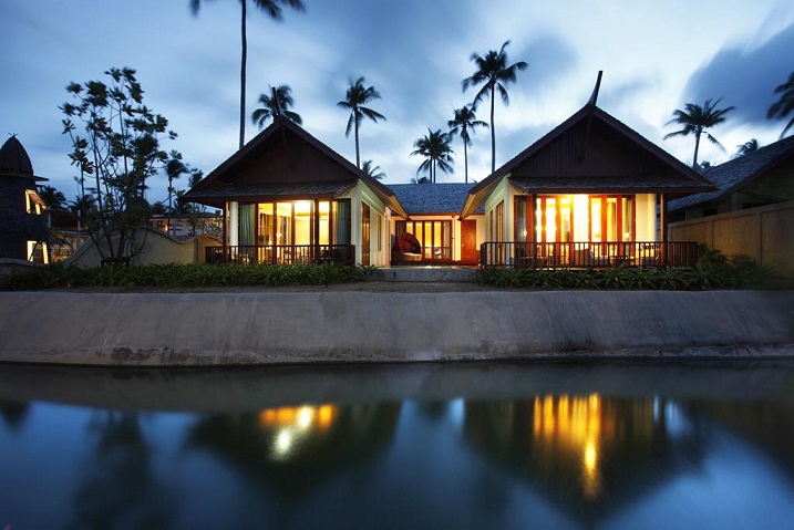 059 Beachfront Villa.jpg
