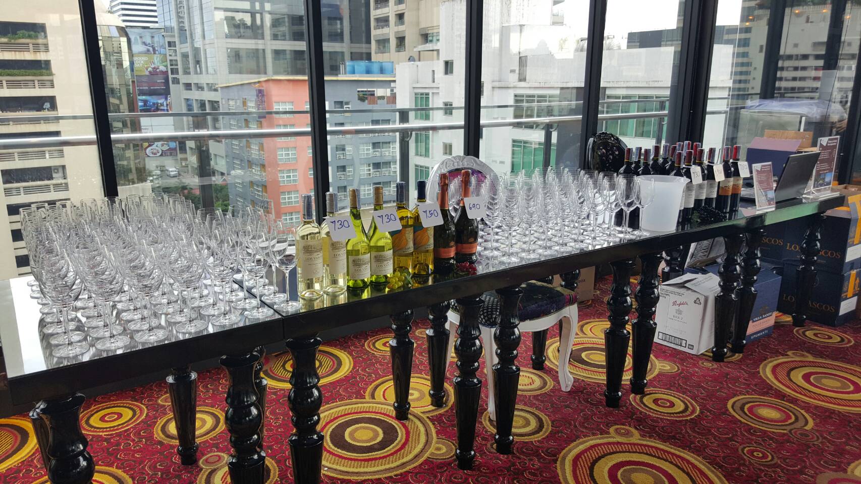 meeting-room-wine.jpg