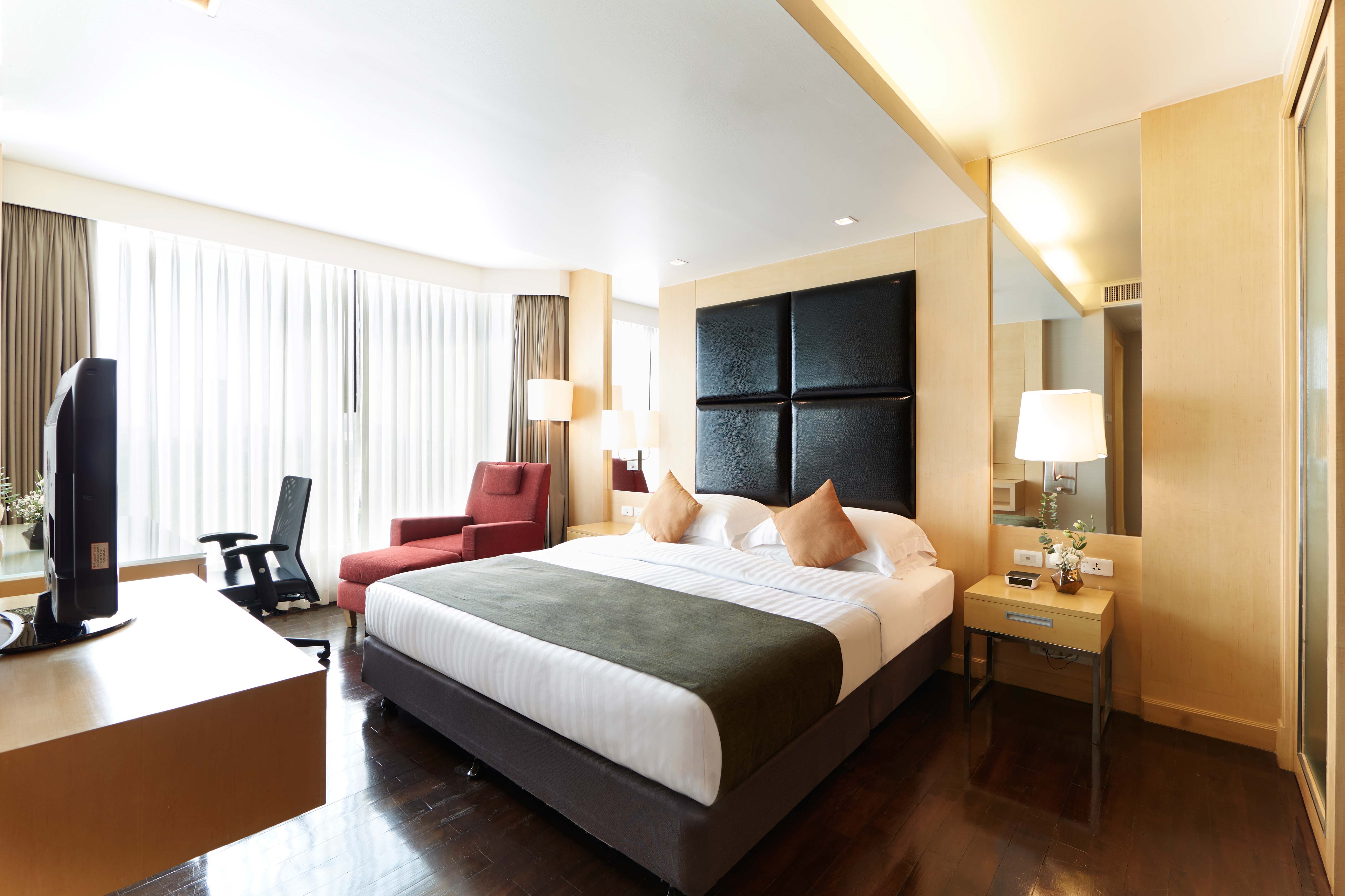 Executive-Suite_04-1.jpg