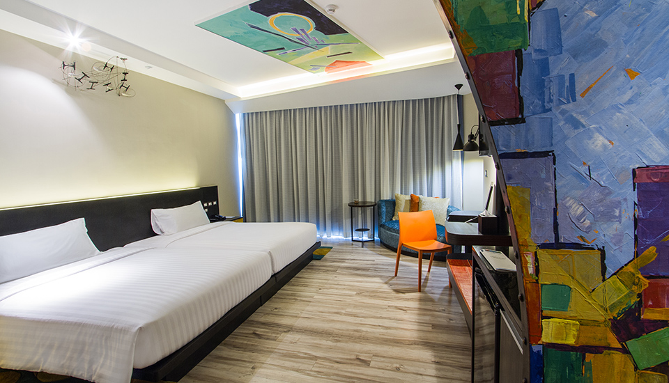 002_Biz-Class_Art-design_TwinBed.jpg