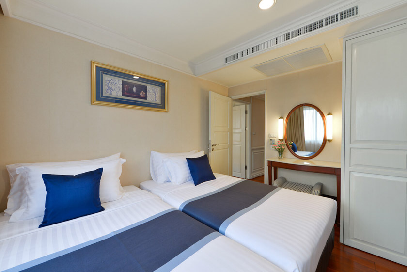 Sukhumvit-Three_Bedrooms_Family_Grand_Suite-121_sqm-1.jpg