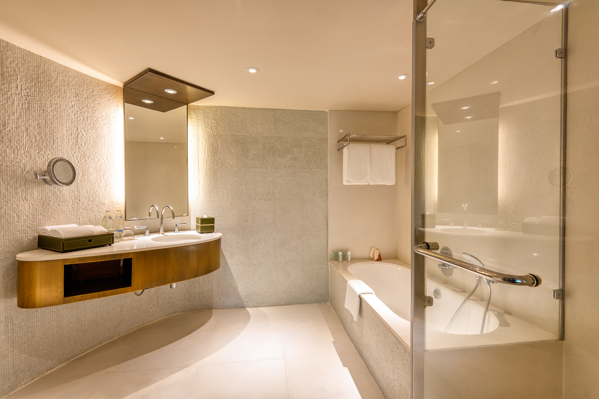 Superior Bathroom 2.jpg